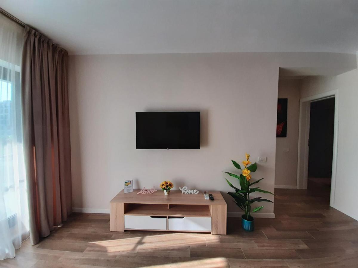 Serrenity Aparthotel Sea View Luxury Tower Năvodari Buitenkant foto